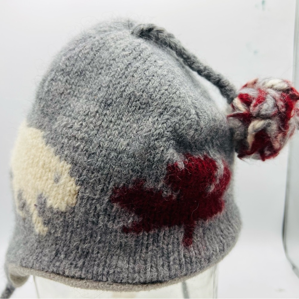 DeLux Trapper Hat. OS. Unisex. 100% wool w/ Polyester lining